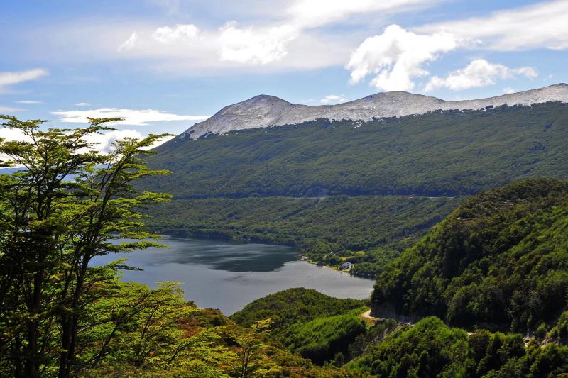 lakes-off-road-from-ushuaia-1