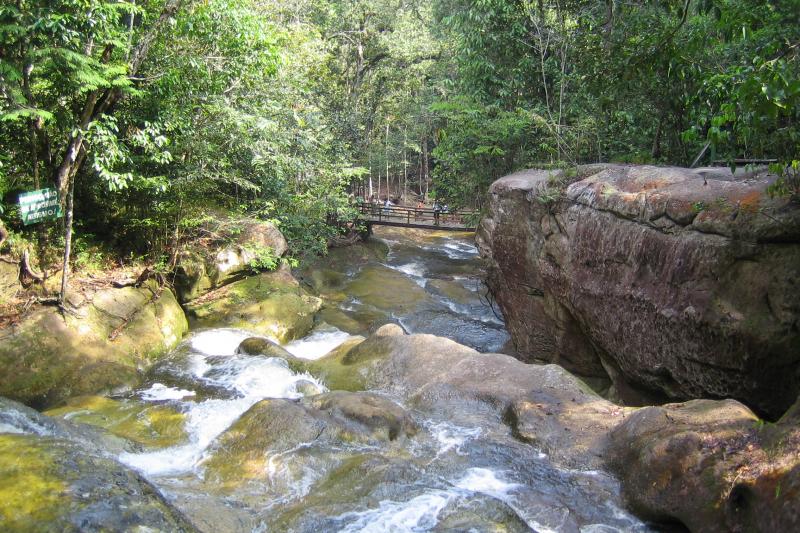 presidente-figueiredo-waterfalls-3