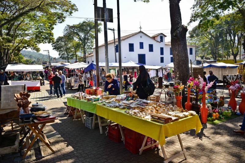 private-city-tour-embu-das-artes-2