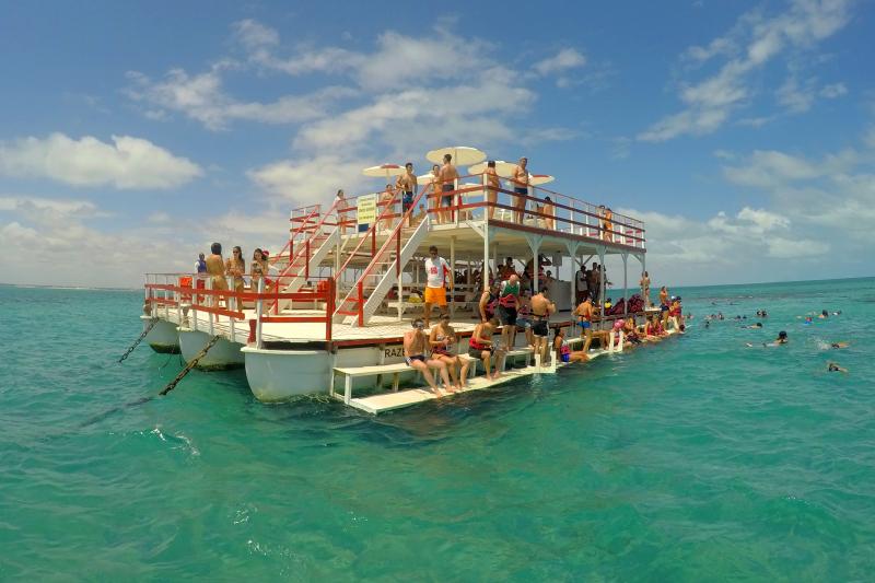 tour-to-maracajau-with-catamaran-ride-2
