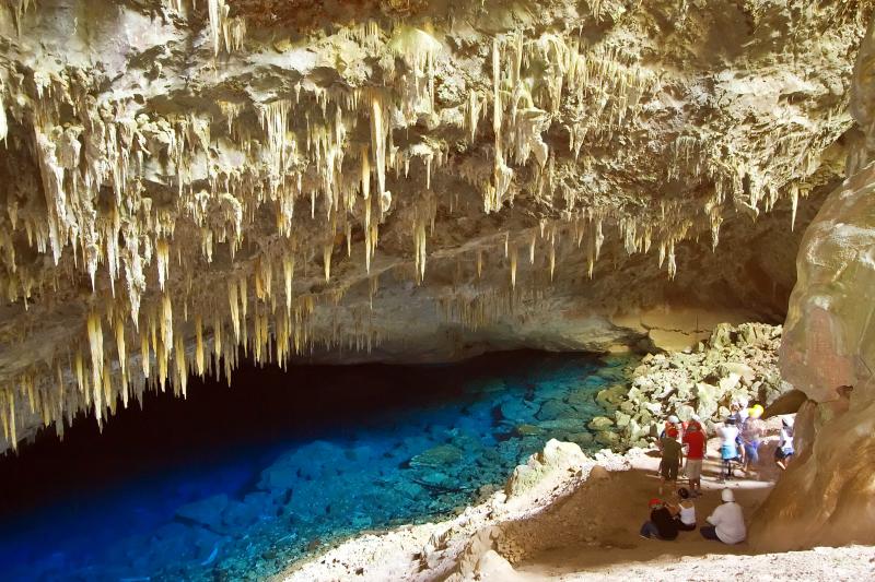 blue-lake-cave-1