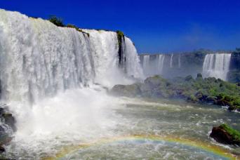 Special offer: Iguazu Falls Brazil & Bird Park