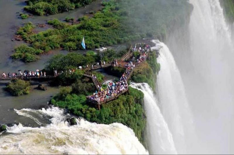 argentina-iguazu-falls-tour-boat-ride-2