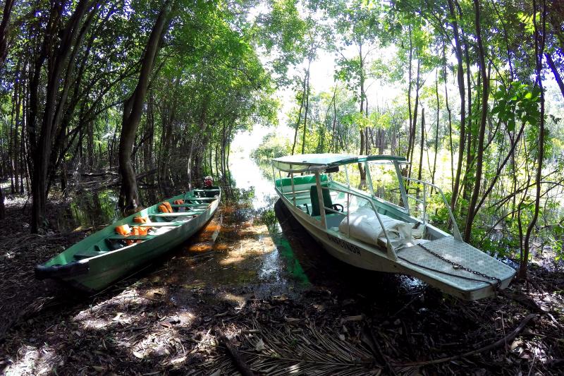 1-night-package-in-amazon-jungle-with-aircon-3