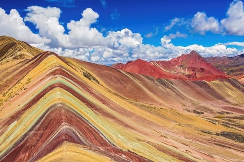 vinicunca-rainbow-mountain-4