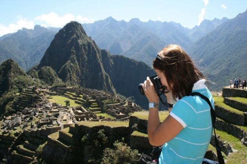 tour-to-machu-picchu-from-poroy-train-expedition-3