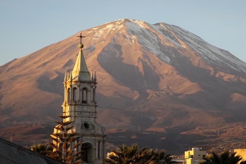 arequipa-walking-tour-and-santa-catalina-monastery-4
