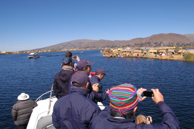 uros-and-taquile-full-day-tour-with-regular-boat-2