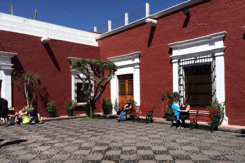 arequipa-walking-city-tour-and-juanita-mummy-4