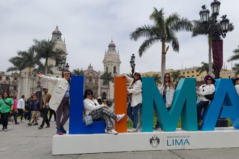 lima-walking-tour-and-catacombs-10