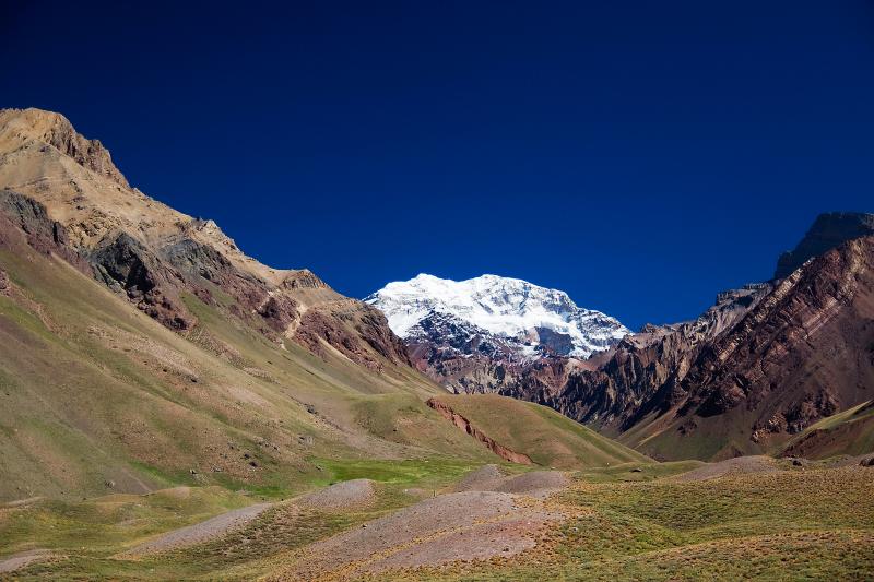 trekking-in-aconcagua-provincial-park-in-mendoza-2