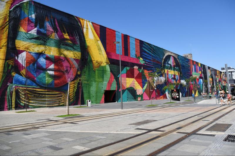 boulevard-olimpico-and-museum-of-tomorrow-1