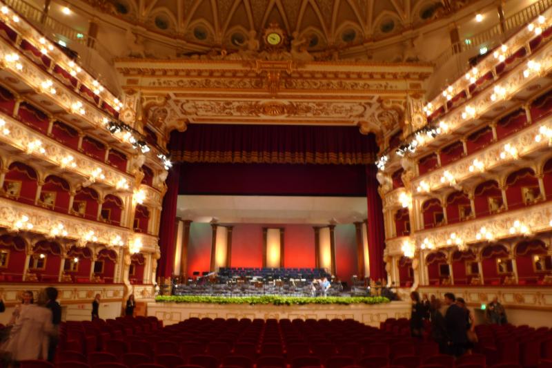 colon-theater-malba-walking-tour-1