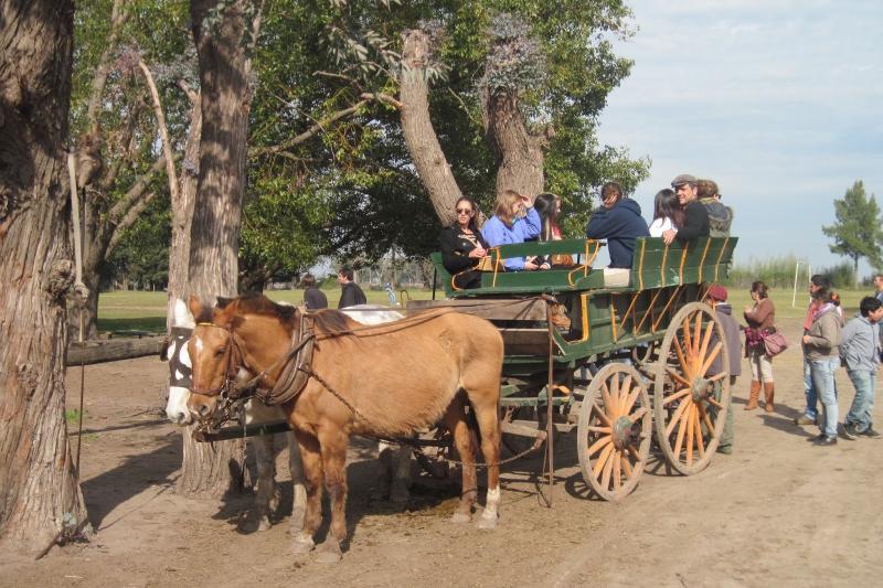 don-silvano-ranch-from-buenos-aires-3