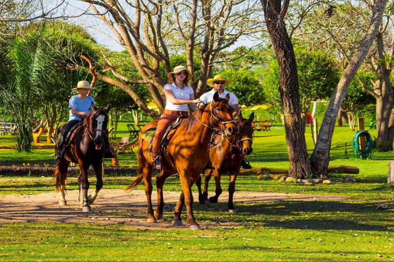 horseback-riding-at-recanto-do-peao-3