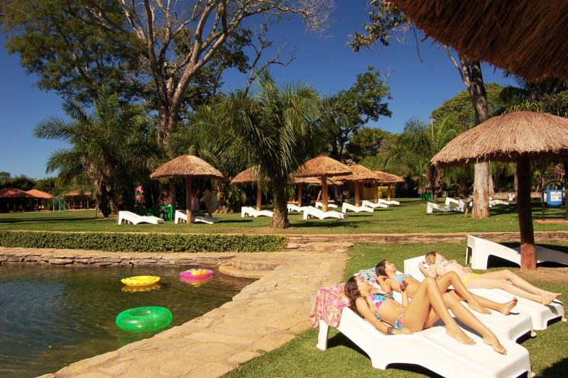 bathing-resort-sun-island-5