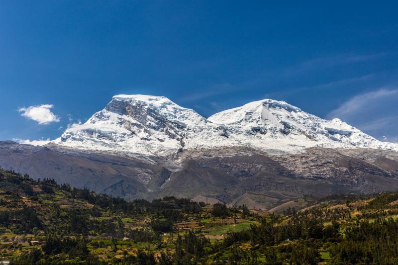 lake-69-trek-day-tour-white-mountain-range-2