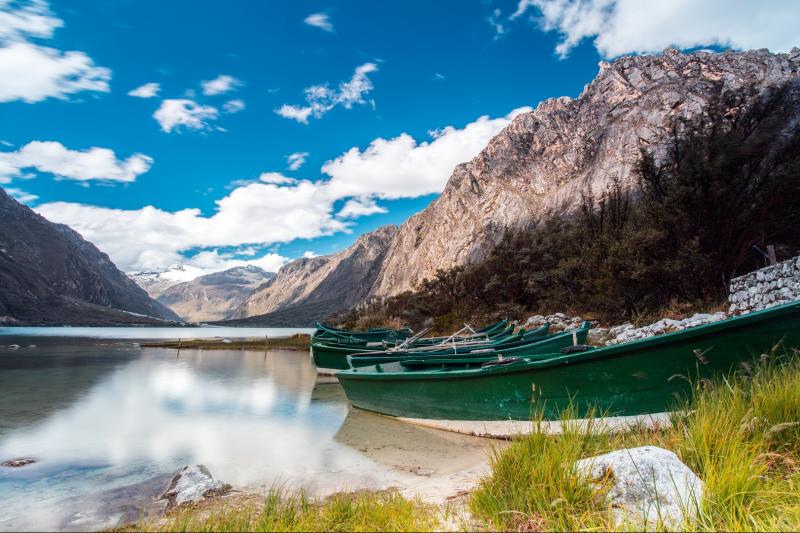 lake-69-trek-day-tour-white-mountain-range-4