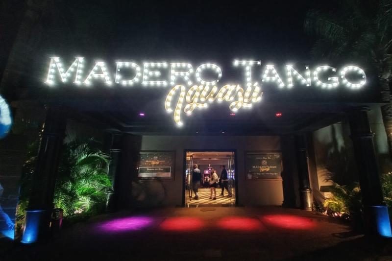 madero-tango-dinner-and-show-in-puerto-iguazu-1