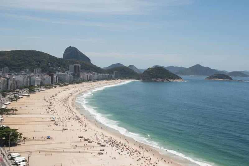 sugar-loaf-rio-beaches-tour-5