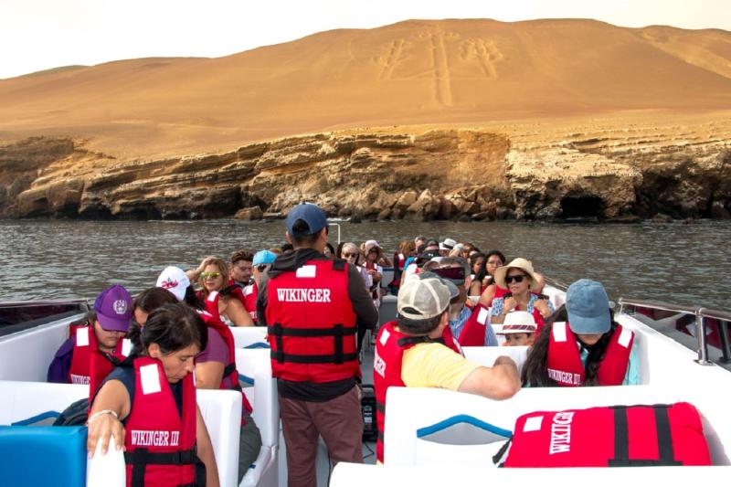 paracas-huacachina-oasis-full-day-tour-from-lima-5