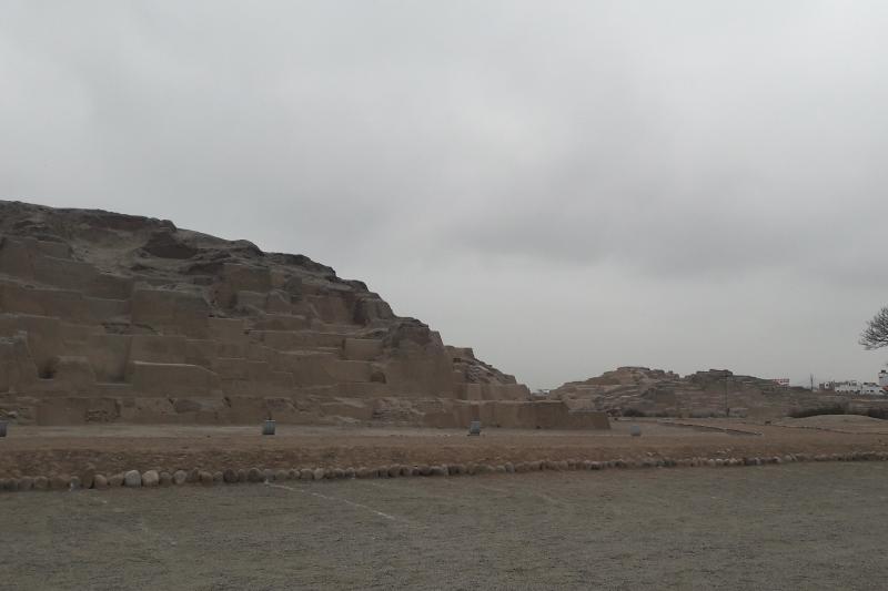 tour-to-huaca-pucllana-and-huaca-mateo-salado-5