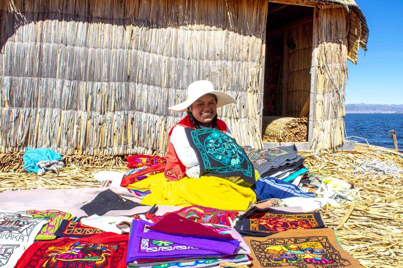 uros-floating-island-half-day-tour-lake-hotels-7