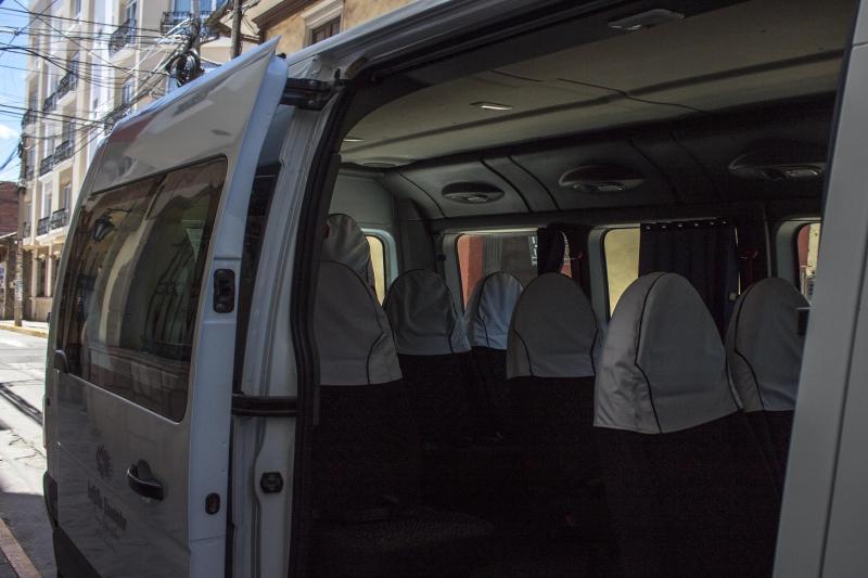 puno-bus-station-arrival-transfer-city-hotels-2