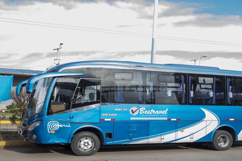 puno-bus-station-arrival-transfer-lake-hotels-3