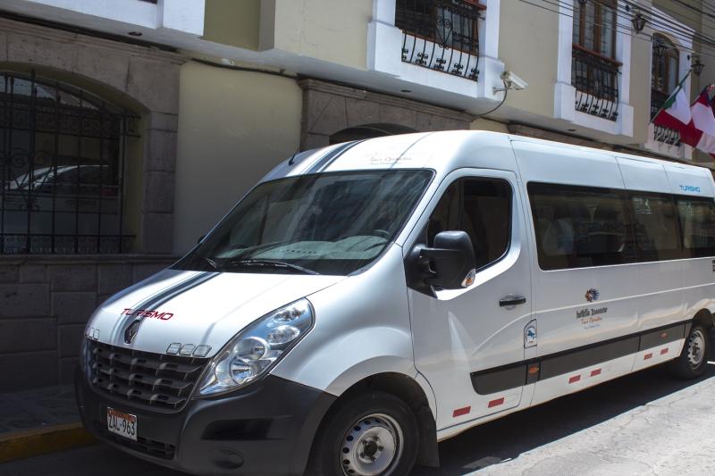 puno-bus-station-departure-transfer-city-hotels-2