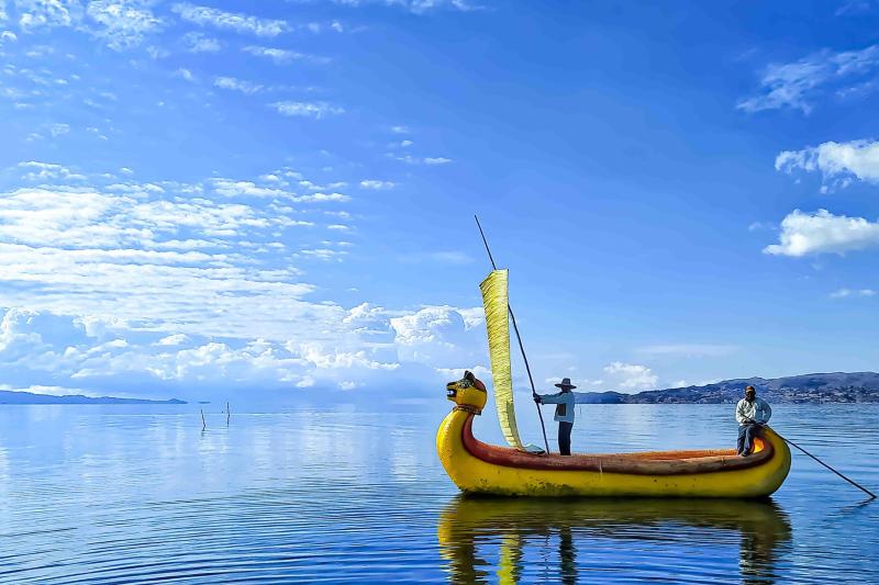 uros-and-taquile-full-day-tour-with-speedboat-3