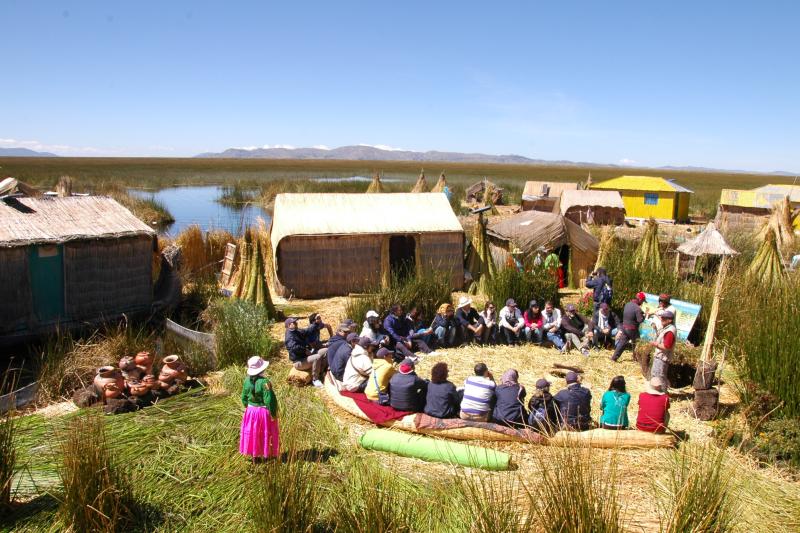 uros-and-taquile-full-day-tour-with-speedboat-8