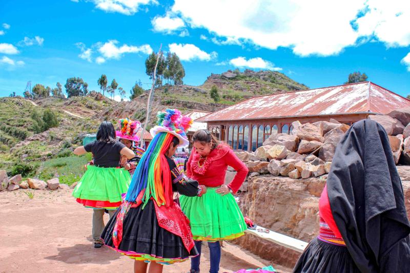 uros-and-taquile-islands-full-day-tour-with-speedb-8