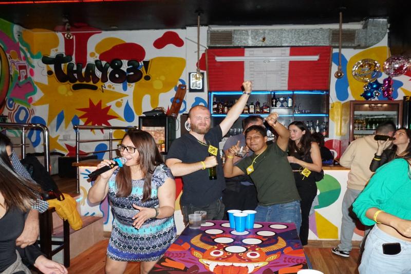 bar-crawl-night-tour-in-miraflores-6
