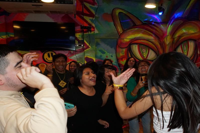 bar-crawl-night-tour-in-miraflores-8