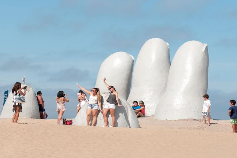 half-day-city-tour-in-punta-del-este-3