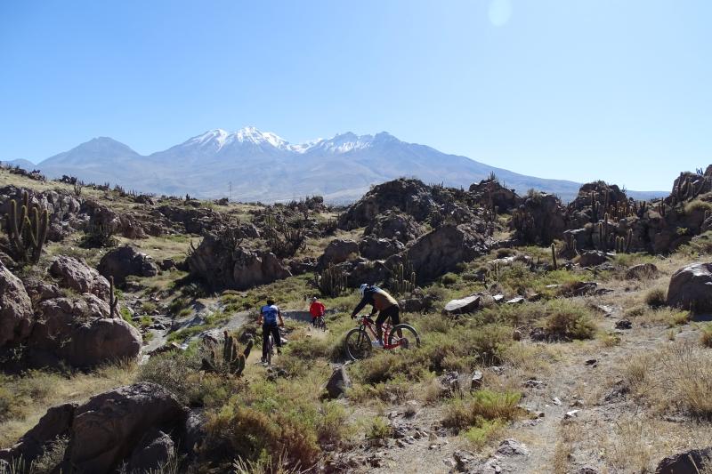 las-rocas-park-and-chilina-valley-bike-tour-1
