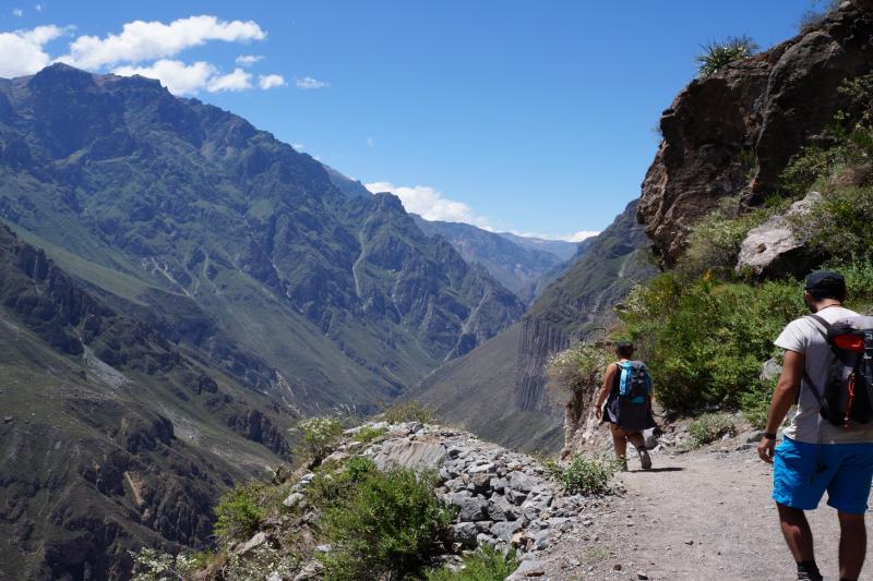 3-day-colca-canyon-trek-and-transfer-to-puno-3