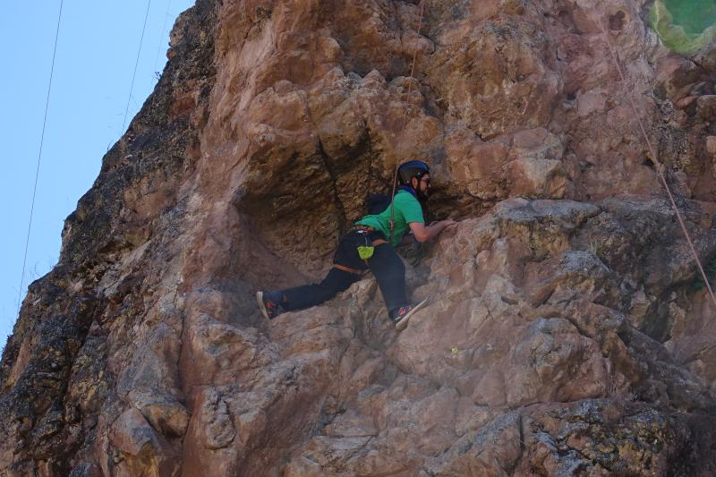 balcony-of-the-devil-rock-climbing-from-cusco-2