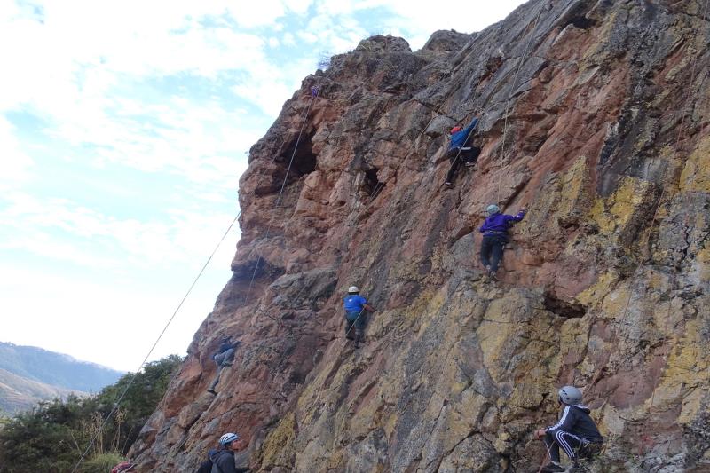 balcony-of-the-devil-rock-climbing-from-cusco-5
