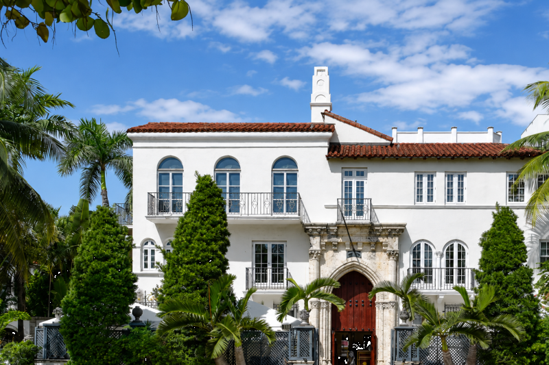 Art Deco Building along Ocean Drive