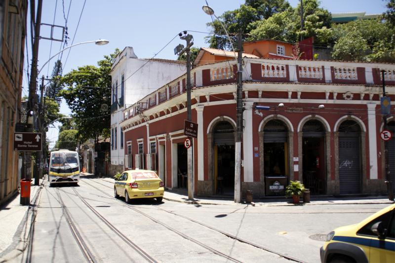 Guimaraes square, a very common point in Santa Teresa