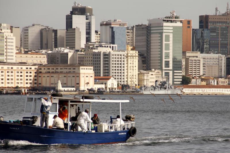 Rio de Janeiro: Guanabara Bay Schooner Cruise & Barbecue Lunch Experience