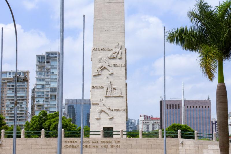 This monument is a symbol of the Constitutionalist Revolution of 1932, the biggest monument of SP