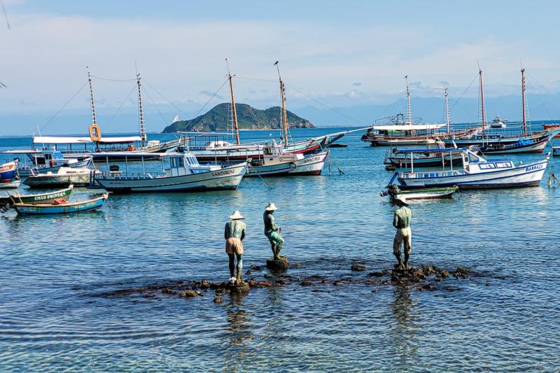 The three fishermen monument