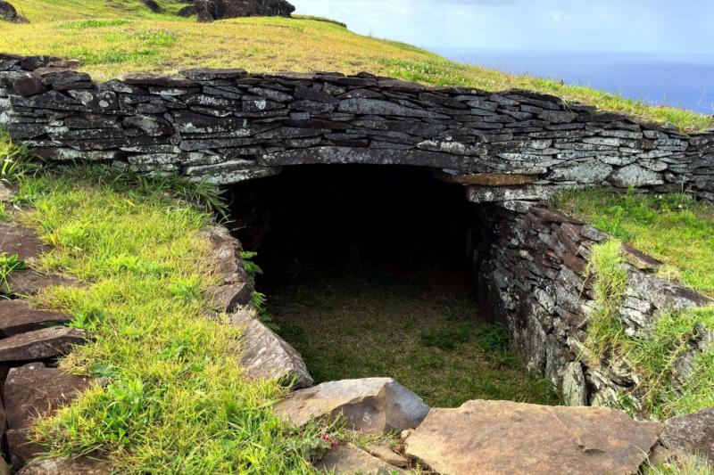 Birdman Ceremonial Route: Orongo & Ranu Kau Half-Day Tour