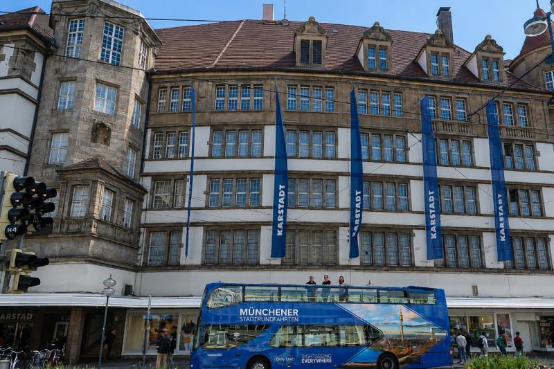 Our main departure point in front of Karstadt department store opposite of the Main Station
