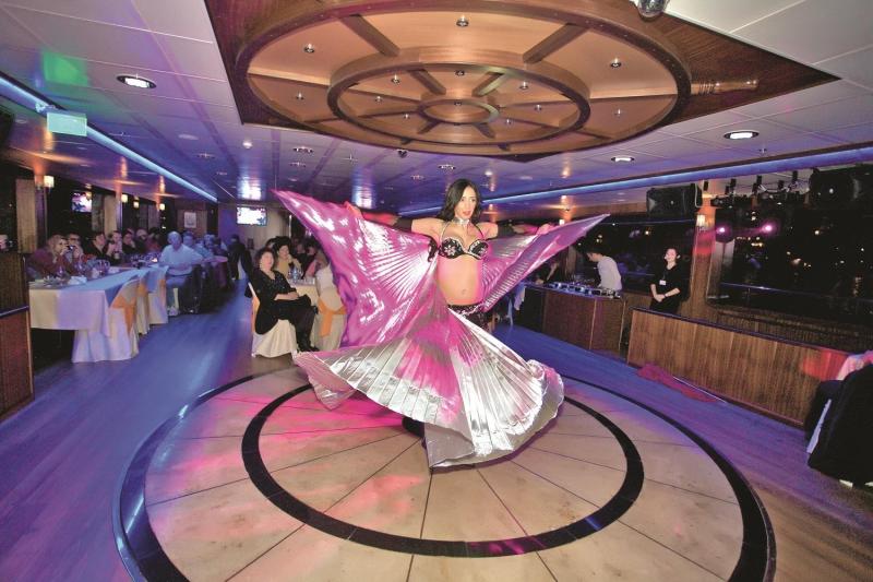 Istanbul: Bosphorus Dinner Cruise & Turkish Night Show