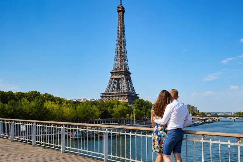 Paris: Eiffel Tower 2nd Floor (Reserved Access), City Tour and Seine Cruise