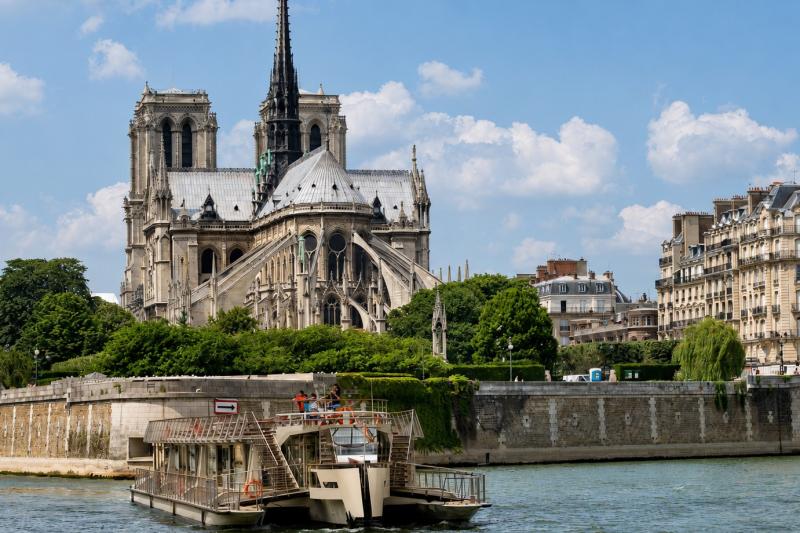 Paris: Eiffel Tower 2nd Floor (Reserved Access), City Tour and Seine Cruise